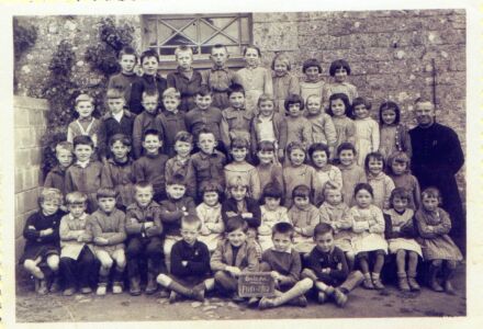 Ecole, 1958